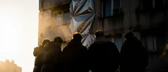 Своими руками против холода: как киевляне спасают старую многоэтажку от зимнего кризиса